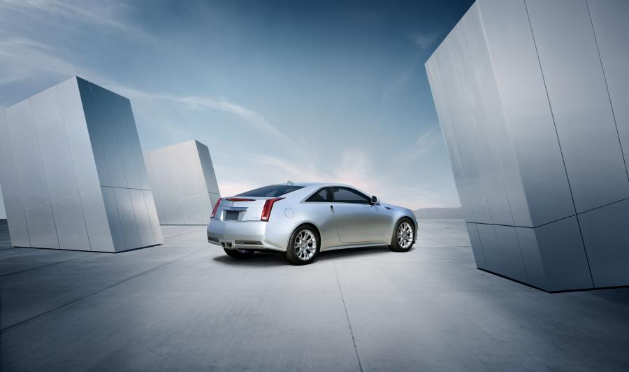 Cadillac CTS Coupe 2011 года  (фото 2 из 128)